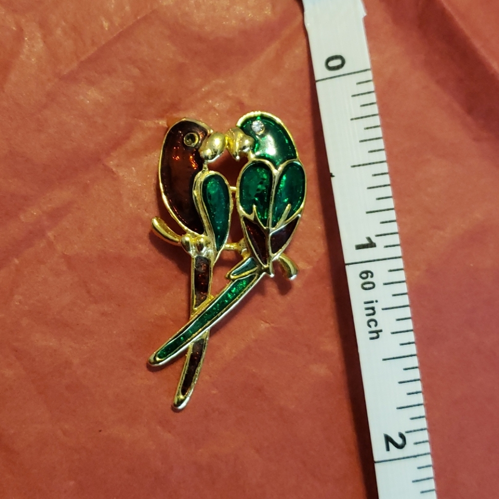 Parrot Pin - Picture 4 of 4